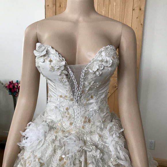 European Wedding gown euro 38. US 8 - Picture 2 of 12